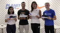 Produsen alat olahraga, Nike, meluncurkan sepatu baru berteknologi Epic React Flyknit, di Planet Sport, Grand Indonesia, Jakarta, Kamis (22/2/2018). (Bola.com/Reza Bachtiar)