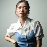 Elma Dae sering kali meng-cover lagu Korea yang sedang ramai di media sosial [Fimela.com/Adrian Utama Putra]