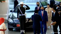 PM Yoshihide Suga tiba di Istana Bogor dan disambut oleh Presiden Jokowi pada Selasa 20 Oktober 2020. (Screenshot Youtube Sekretariat Presiden)