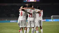 Pemain timnas Iran U-17 merayakan kemenangan atas Kaledonia Baru U-17 pada mathday ketiga Grup C Piala Dunia U-17 2023 di Stadion Si Jalak Harupat, Bandung, Jawa Barat, Jumat 17 November 2023. (Doc. LOC WCU17/SBN)