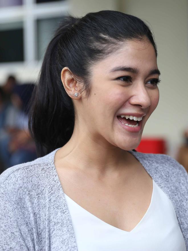 Dikabarkan Melakukan Prewedding, Naysilla Mirdad Terkejut - Celeb