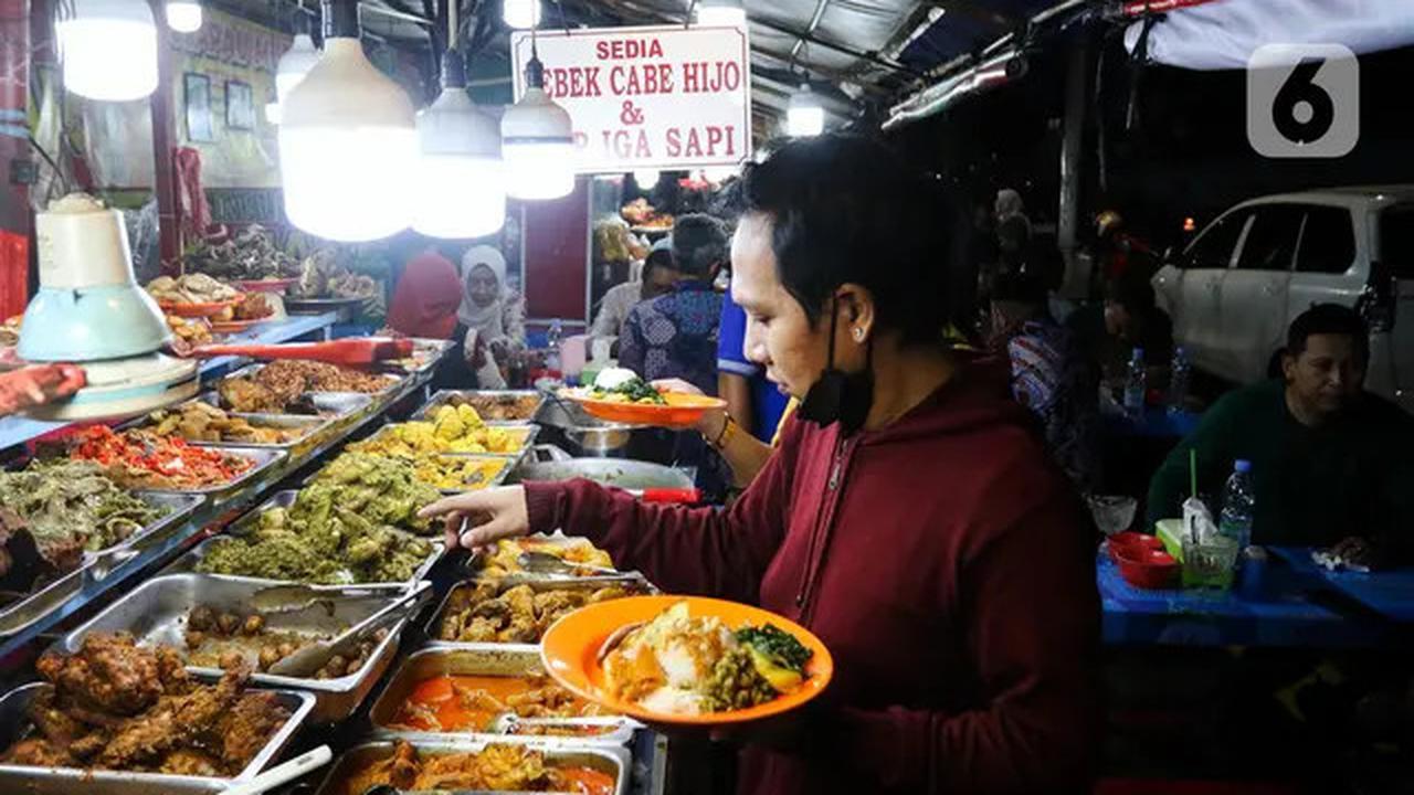Berburu Menu Khas Sumatera Barat di Sentra Kuliner Nasi Kapau Kramat Raya