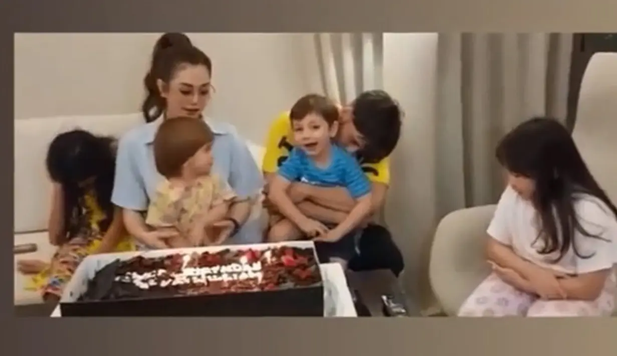 Ultah Stefan William (Instagram/steline.daily)