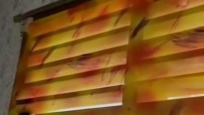 Siasati Kabut Asap Warga Di Pekanbaru Tutupi Lubang Angin Rumah