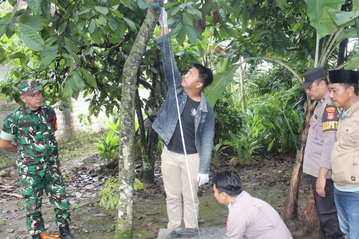 Tewas Tergantung