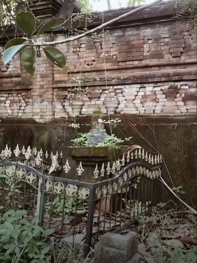 Restoran Terbengkalai di Jogja