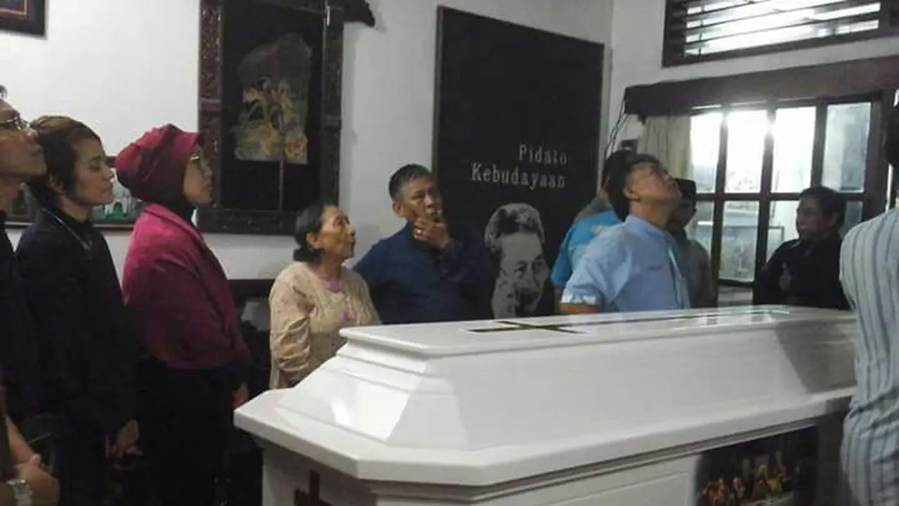 Obituari, Penyair "Bangsat" Darmanto Jatman Wafat