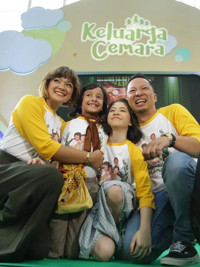 [Fimela] Preskon film Keluarga Cemara