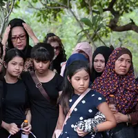 "Kami tentu akan urus sebaik-baiknya. Karena itu kan titipan Allah SWT. Tidak boleh kita sia-siakan apapun itu karena darah daging kita sendiri," tutur Nurzaman. (Deki Prayoga/Bintang.com)