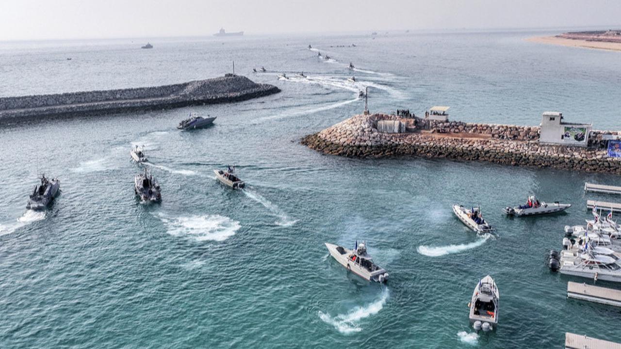 Pejabat AS Sebut Iran Bakal Tutup Selat Hormuz, Siapkan Ranjau Laut di Teluk Persia