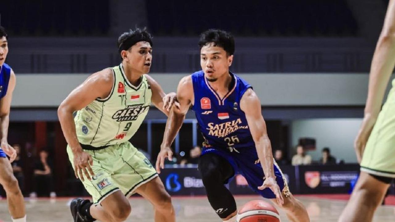 Yudha Saputera Bersinar: Satria Muda Libas Pacific Caesar di IBL All Indonesian 2025, 11 Pemain Cetak Angka!