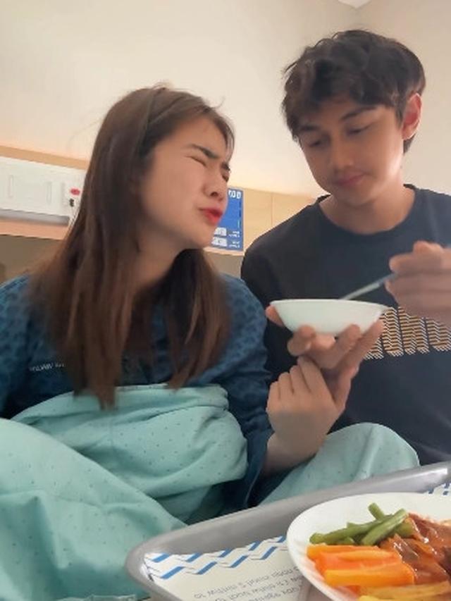 6 Momen Felicya Angelista yang Sempat Terbaring di Rumah Sakit, Selalu Ditemani Suami