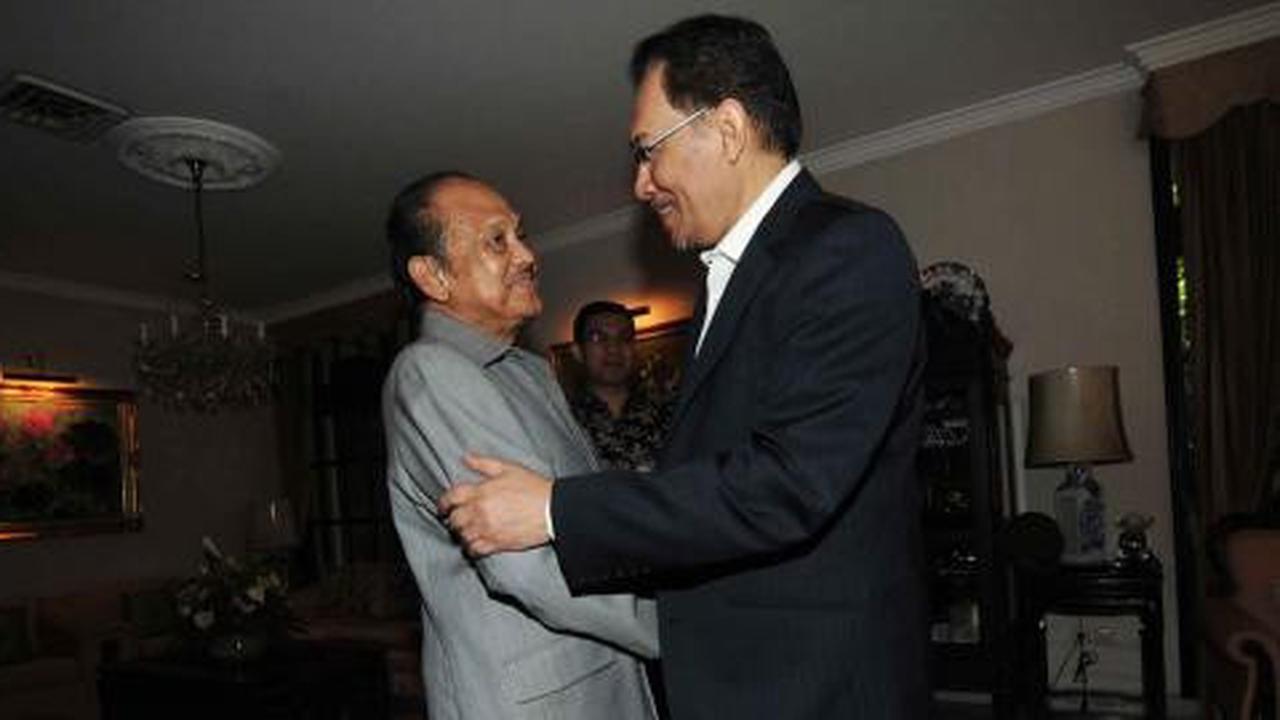 Anwar Ibrahim: Najib Razak harus minta maaf
