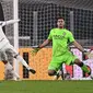 Cristiano Ronaldo saat cetak gol ke gawang Udinese. Juventus menang 3-0, Senin (04/01/2021) dini hari WIB. (Marco BERTORELLO / AFP)