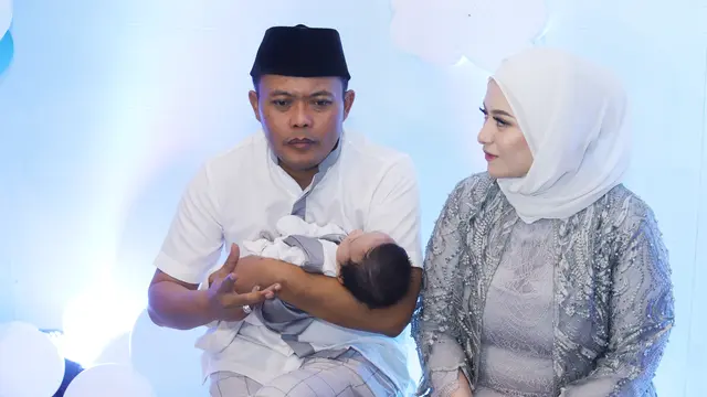 Sule dan Nathalie Holscher menggelar acara akikahan anak mereka.