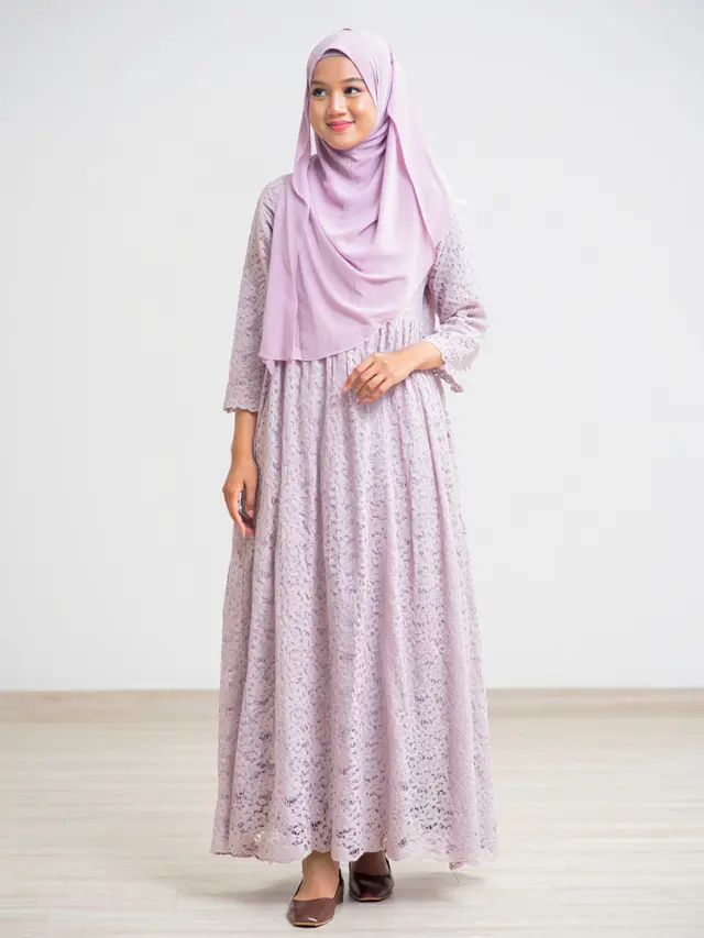 Dress Brokat untuk Orang Gemuk Berkerudung
