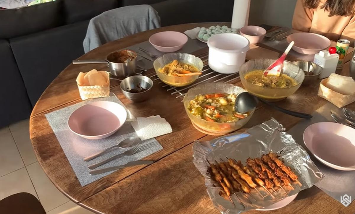 Potret Dapur Rumah Ibu Sandy Walsh di Belanda, Peralatan Masak Lengkap Khas Emak-emak Indonesia