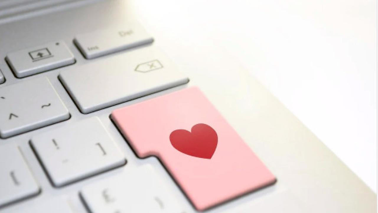 Ilustrasi Kencan Online