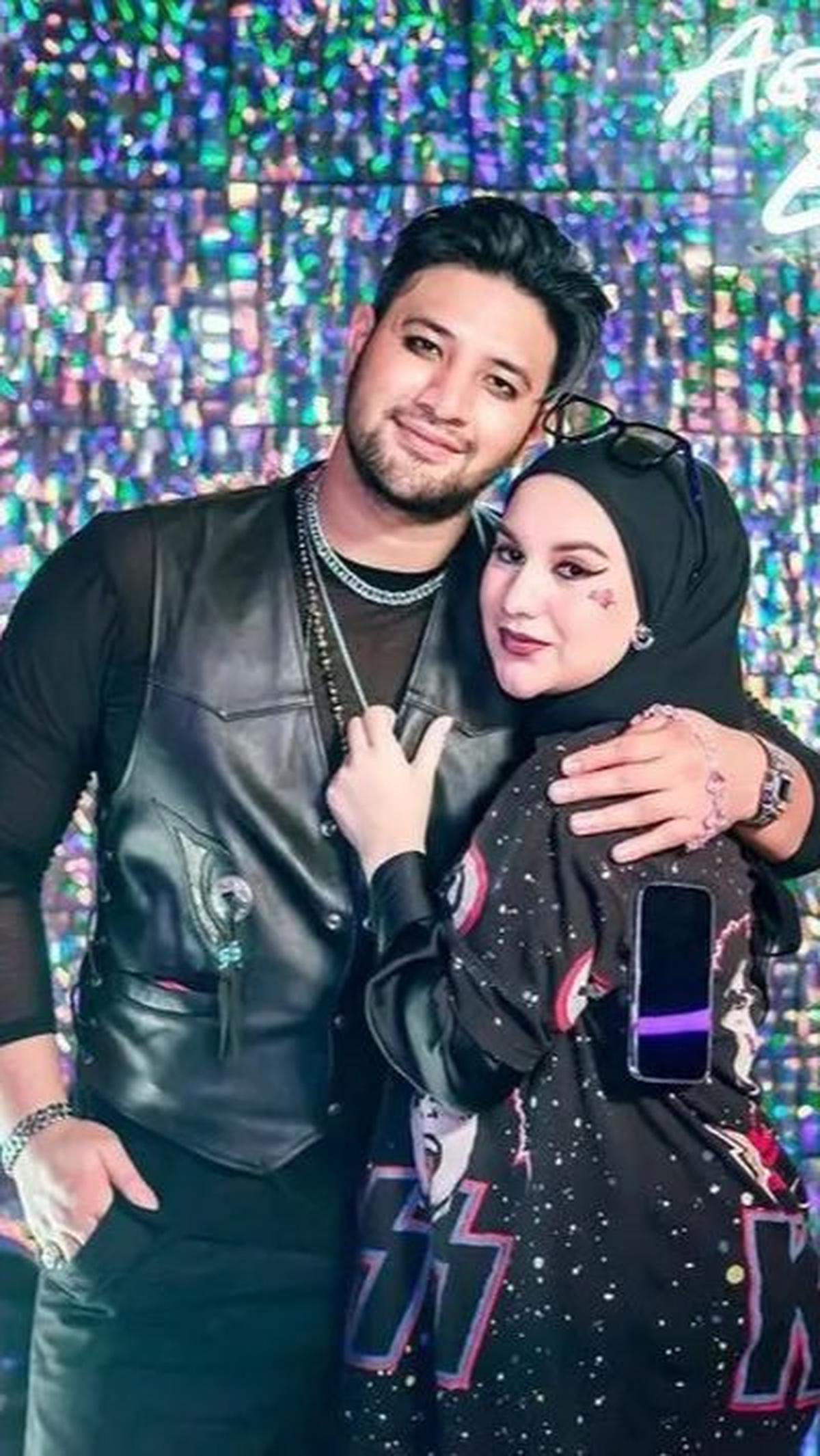 Saat menikah, mereka makin lengket dan selalu bersama.<br>