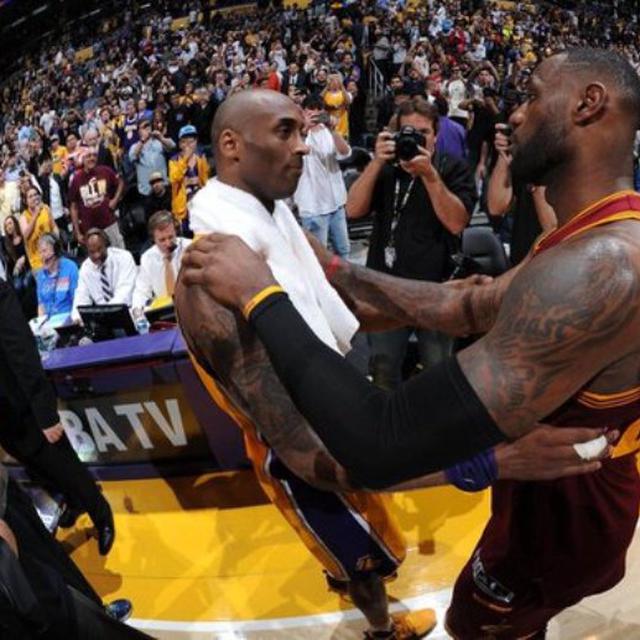 Kobe Bryant Meninggal Lebron James Berlinang Air Mata Bola Liputan6 Com