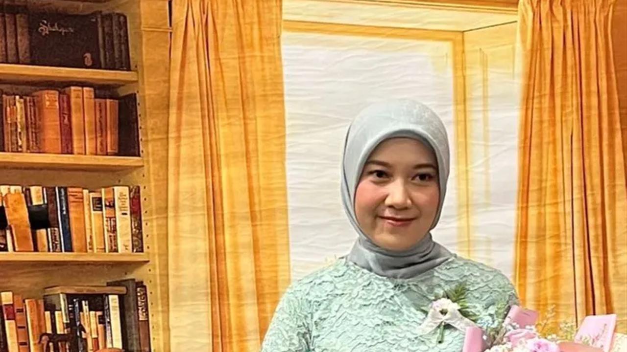 Pernah Dapat Subsidi Susu & Pisang dari Dosennya, Kakak Beradik ini Tak Disangka Anak Cawapres RI