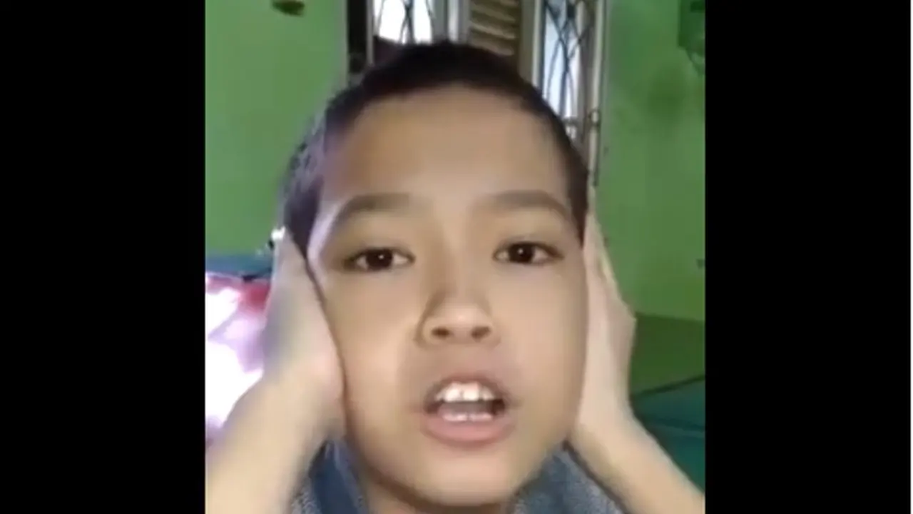 Mengumandangkan Azan, Bocah Autis Bikin Netizen Nangis