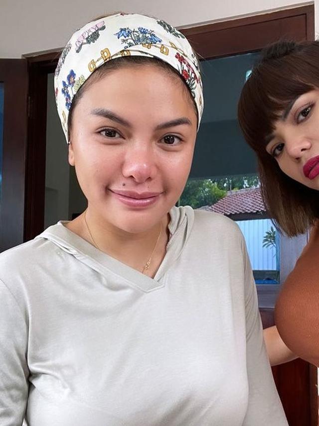 6 Potret Persahabatan Nikita Mirzani dan Dinar Candy, Dampingi saat Pemeriksaan