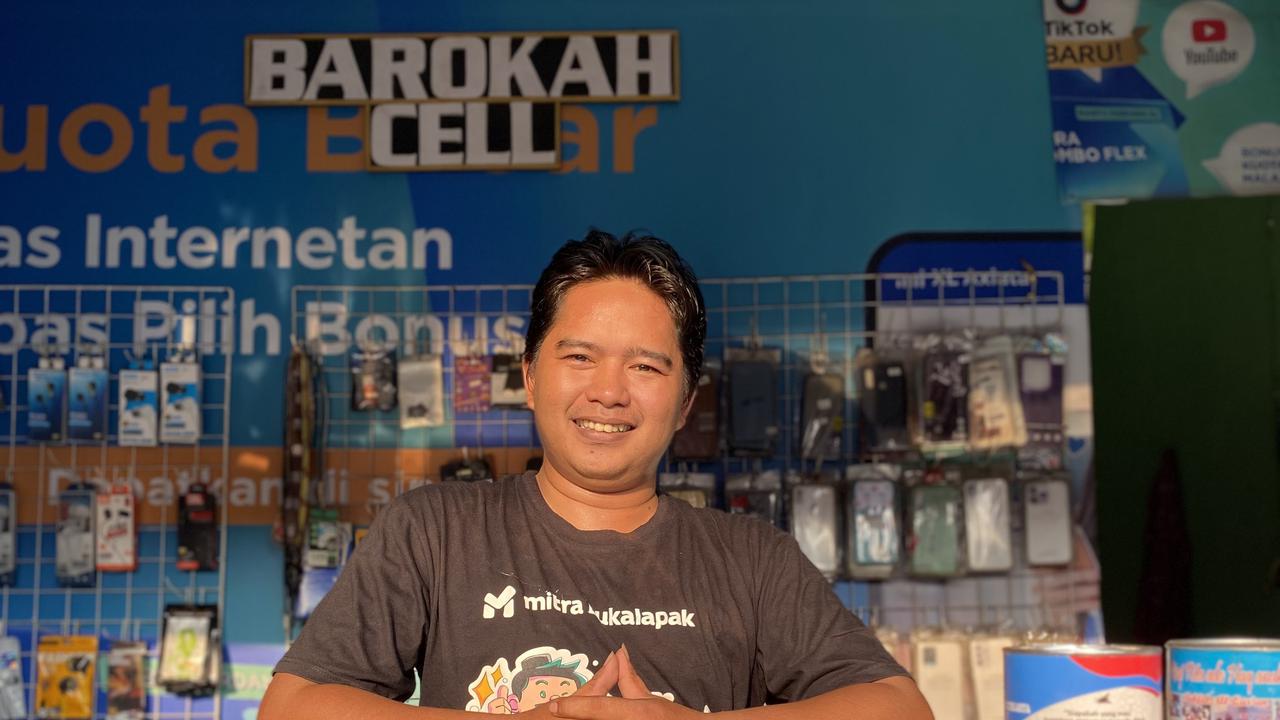 Wahyu Prasetia, Mitra Bukalapak asal Bekasi. Bisnis Online to Offline (O2O) menjadi penyumbang terbesar dari pendapatan grup BUKA sebesar 50% pada paruh pertama 2024. (Foto:Bukalapak)