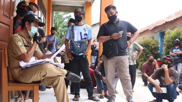 FOTO: Pemprov Banten Salurkan Bansos kepada Warga Terdampak COVID-19