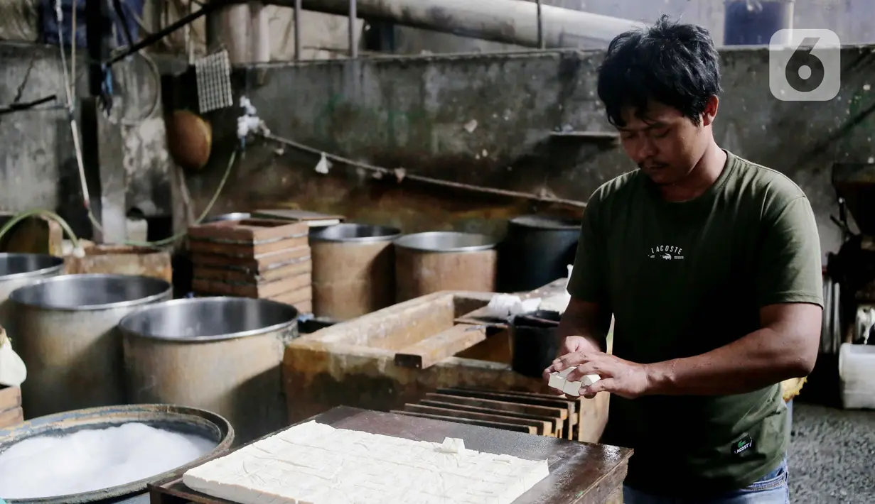 Airlangga Hartarto menekankan pentingnya KUR untuk mendukung ketahanan pangan dan sektor perumahan. (Liputan6.com/Angga Yuniar)