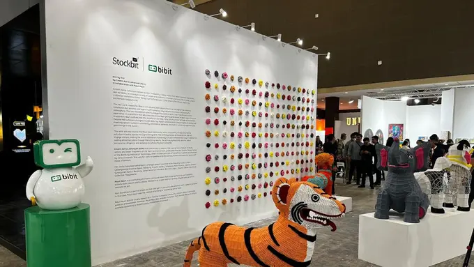 Celengan Rajut di ART Jakarta, Bentuk Konsistensi Berinvestasi Sejak Dini