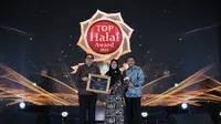 Oriflame menerima penghargaan Top Halal Award 2025 di Jakarta. (dok. Oriflame)