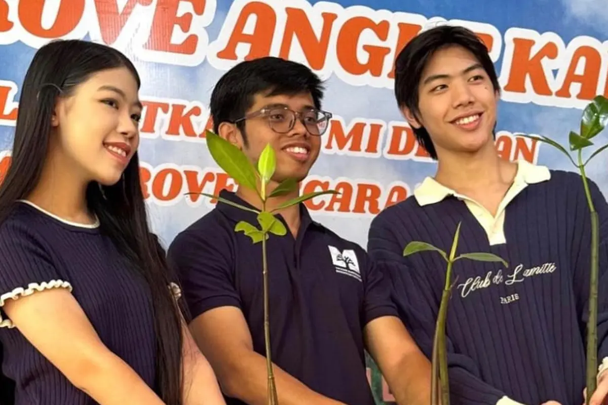 Mischka Aoki dan Devon Enzo