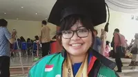 Kuliah di Undip, Sopir Ojol Lulus dengan Nilai Memuaskan