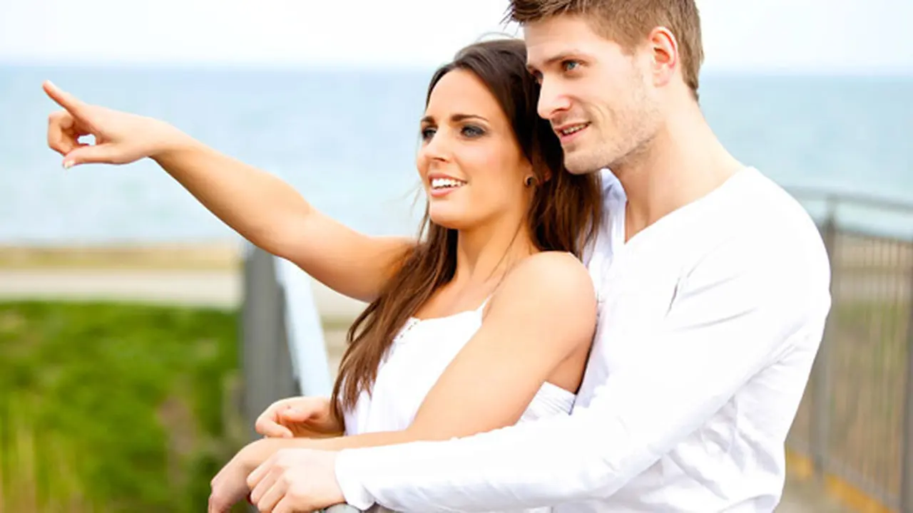 (c) shutterstock
