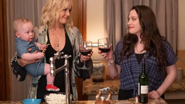 Malin Akerman sebagai Molly dalam Friendsgiving. (Foto: Dok. Klik Film)