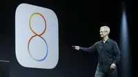 Tim Cook meluncurkan iOS 8 di WWDC 2014 (Syracuse.com)
