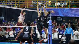 Jakarta LavAni Livin' Transmedia berhasil mengalahkan Surabaya Samator dengan skor 3-0 (25-20, 25-18, 25-19) pada hari terakhir seri tiga Proliga 2026 di GOR Sabilulungan, Jalak Harupat, Kabupaten Bandung, Minggu (25/1/2026) malam. (Dok. PBVSI)