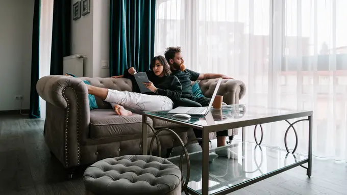 Ilustrasi bersantai di dalam rumah