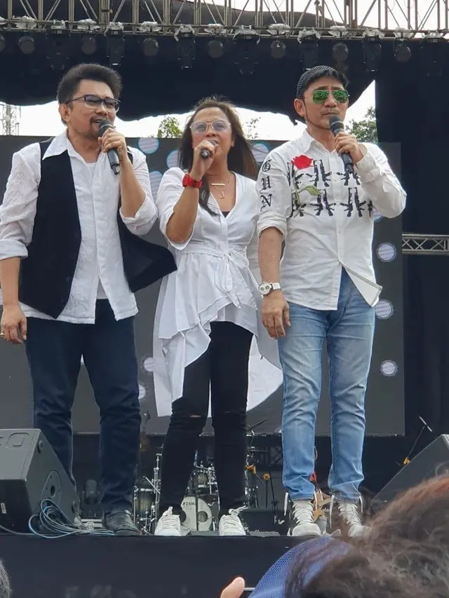 Rita Effendy, Agus Wisman, dna Yana Julio. (Foto: Instagram ritaeffendyrealaccount)