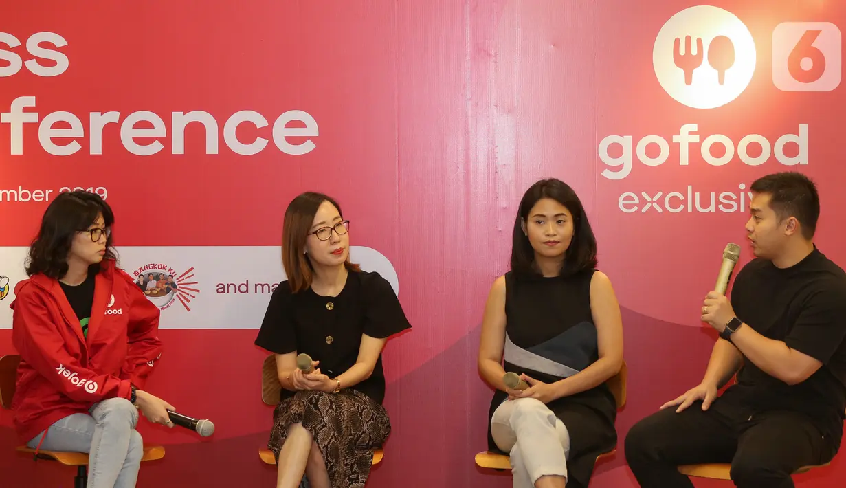 Co-Owner Mangkok Ku Randy Julius memberi keterangan pers saat peluncuran GoFood Exclusive di Jakarta, Kamis (7/11/2019). Secara keseluruhan, Gojek telah menggaet sekitar 500 ribu mitra penjual di Asia Tenggara yang telah mencapai 12 juta menu. (Liputan6.com/Fery Pradolo)