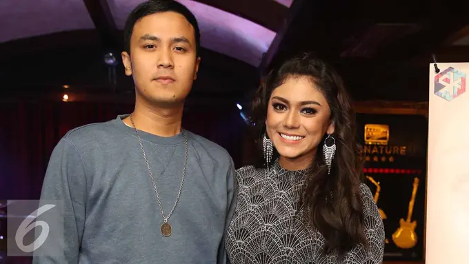 Thalita Latief bersama suami, Dennis Rizky alias Dennis Lyla
