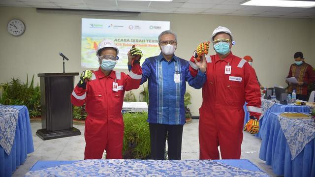 PT Pertamina Hulu Energi North Sumatra B-Block (PHE NSB), resmi menyerahkan pengelolaan 100 persen Wilayah Kerja (WK) B kepada PT Pema Global Energi (PGE).