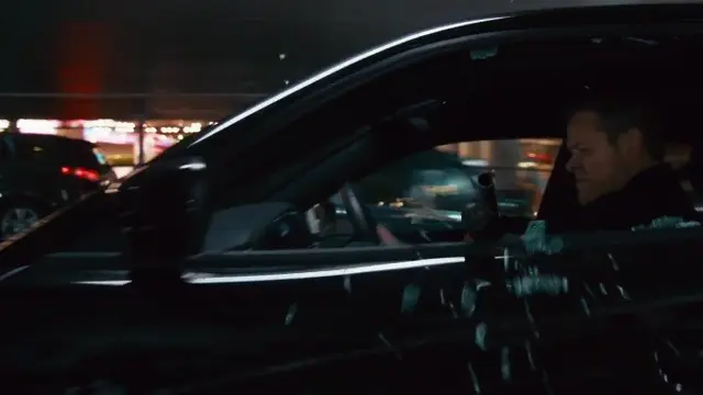 Matt Damon dalam film Jason Bourne