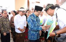 Fakta Bantuan Rp300 Juta: Menag Serahkan Langsung Bantuan Banjir Denpasar, Ini Lokasi yang Ditinjau!