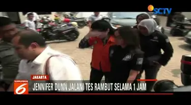 Polda Metro Jaya pada Rabu siang bawa Jenifer Dunn jalani pemeriksaan rambut untuk mengetahui berapa lama Jennifer gunakan narkoba.