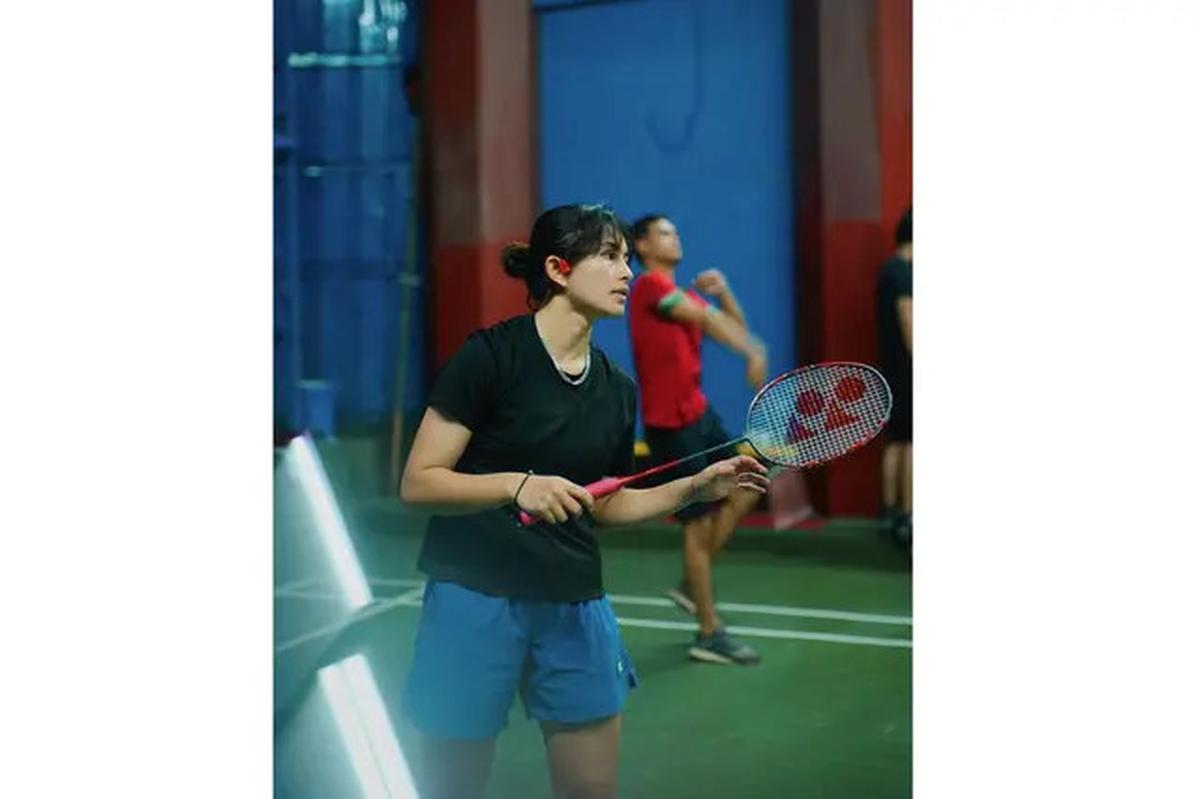 7 Potret Gaya Sporty Sintya Marisca, Jago Berbagai Macam Olahraga