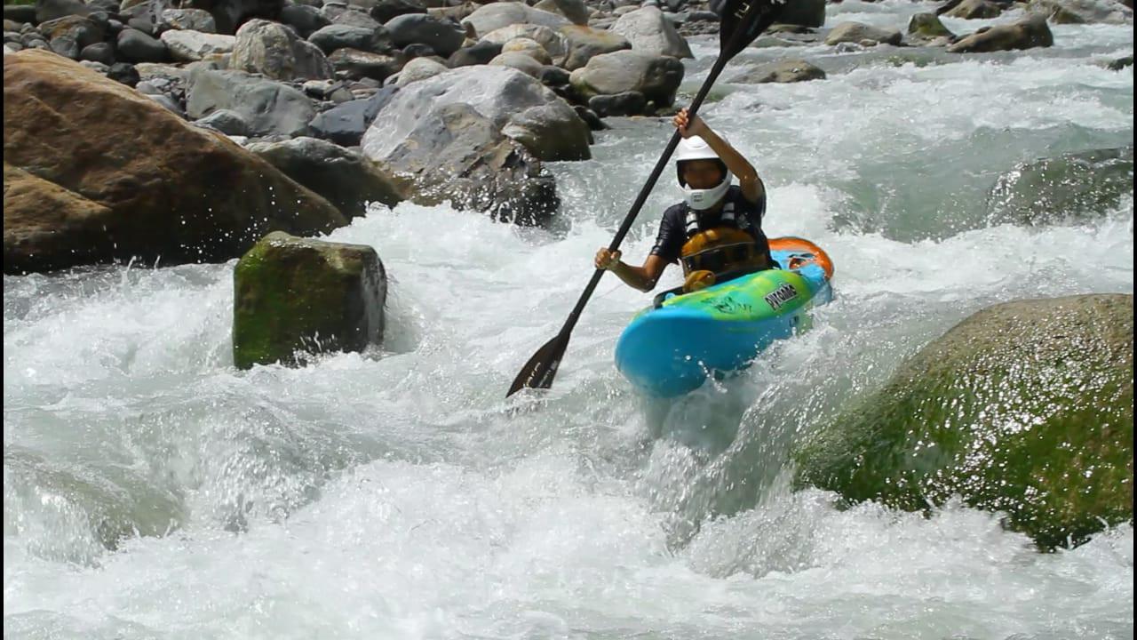 Manfaatkan Pagi dengan Tantang Nyali Berarung Jeram di Desa Kwau Papua