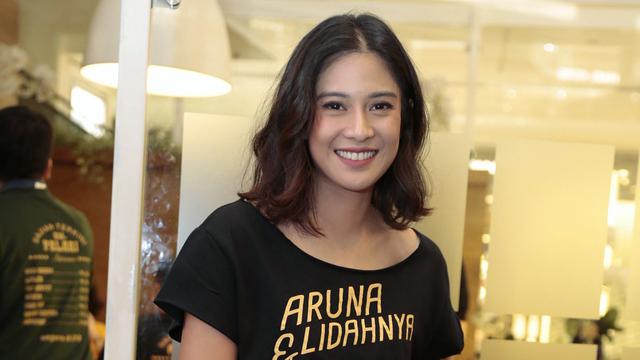 Dian Sastrowardoyo Senang Tak Jadi Pacar Nicholas Saputra Lagi Showbiz Liputan6 Com