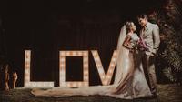 Ilustrasi menikah, pernikahan, wedding. (Photo by Jonathan Borba)